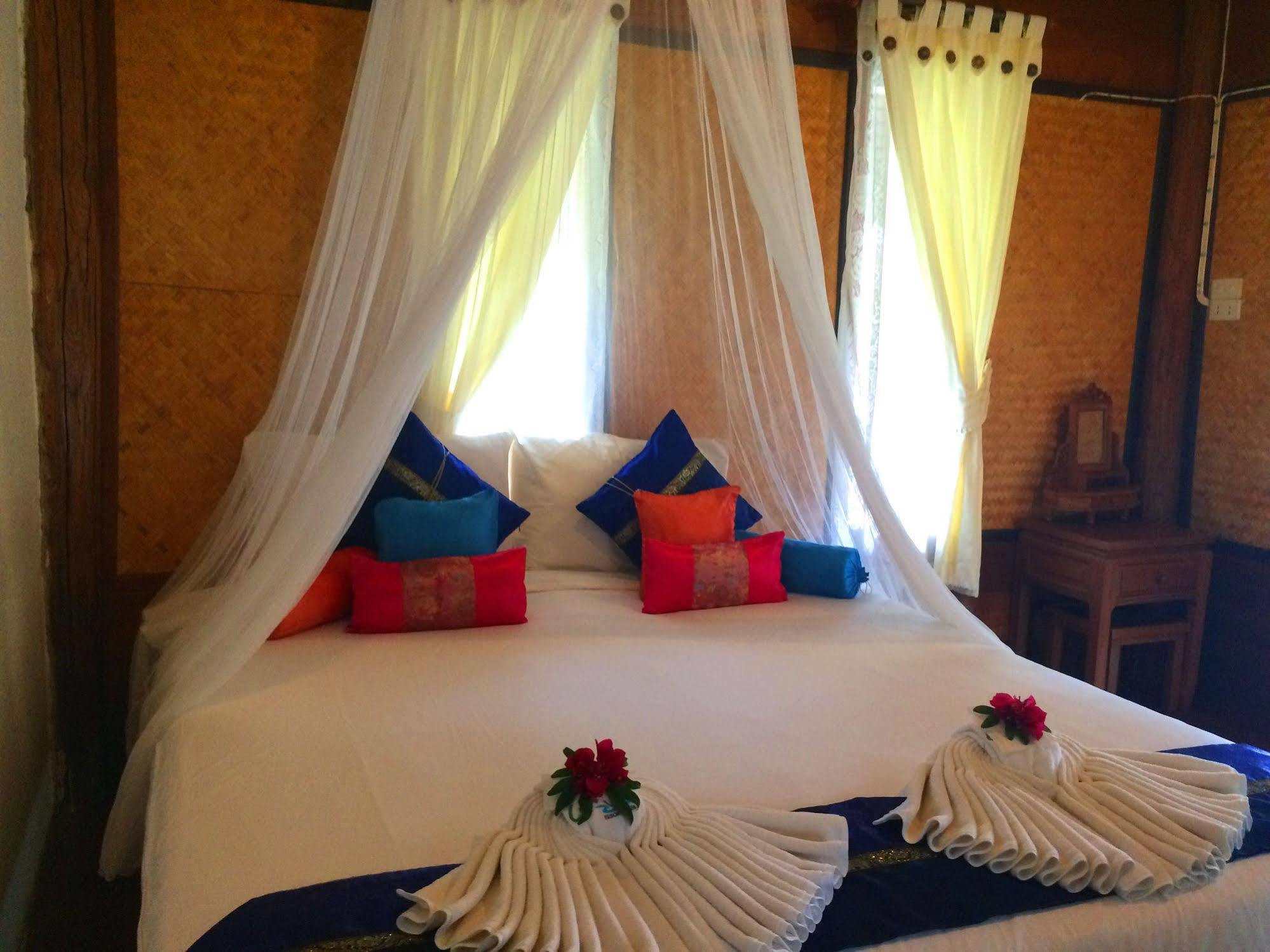 Le Mont Resort Pai Exterior photo